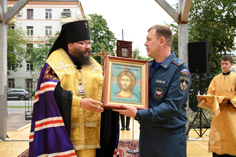 Архиепископ Егорьевский Матфей совершил молебен на месте основания храма при Академии